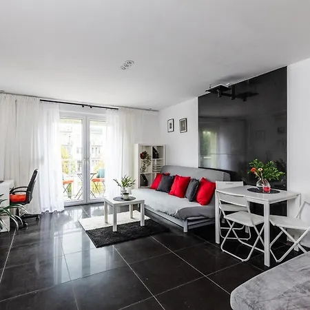 2 Rooms, 52 M2, Near Krolikarnia, Mokotow Apartment Warsaw