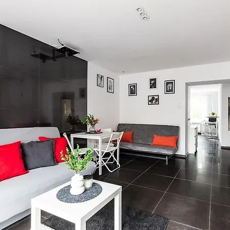 Apartament 2 Rooms, 52 M2, Near Królikarnia, Mokotów Warszawa