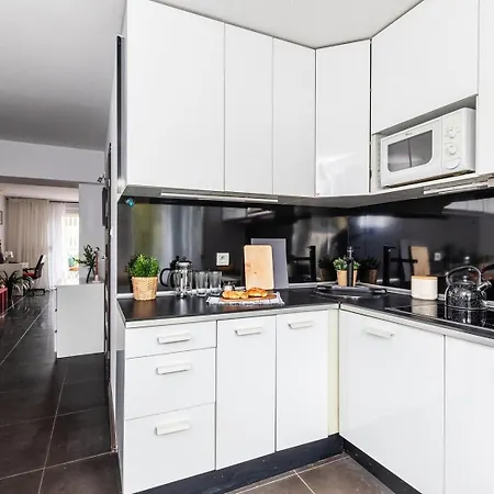 Apartament 2 Rooms, 52 M2, Near Królikarnia, Mokotów